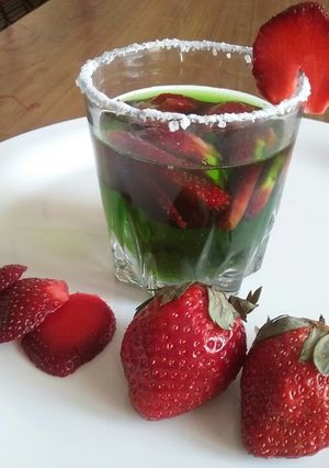 A picture of Strawberry mocktel.