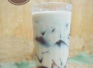 Foto resep Grass Jelly Milk Tea Ala Chatime