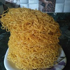A picture of Sev bhujiya.