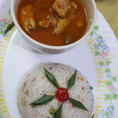 A picture of Chicken jalfrezi.