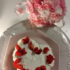 A picture of Heart Shape Millecrepes.