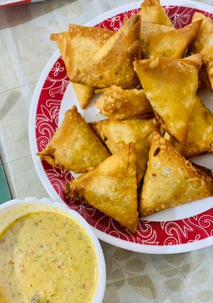 A picture of Triangle mince samosa.