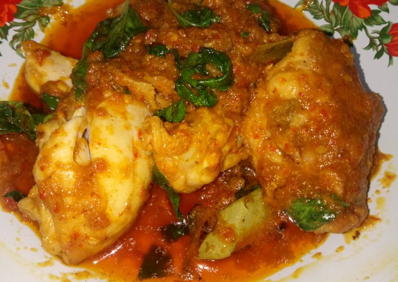 Ayam Goreng dengan Basil