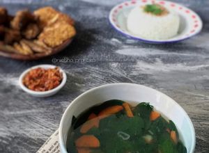 Foto resep Sayur Bening Daun Katuk Wortel