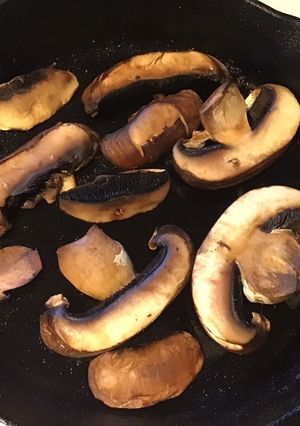 A picture of California Farm Broiled in Butter Portobello Mushrooms.