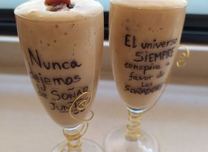Foto principal de Batido de nectarina y pasas