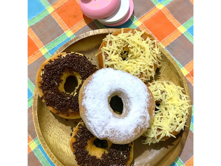 Langkah Mudah untuk Menyiapkan Homemade Donuts (Snack MPASI 1Y+) Anti Gagal