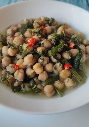 Foto di Zuppa di ceci e finocchietto selvatico
