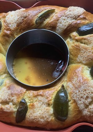 Una foto de Roscón de higo y naranja