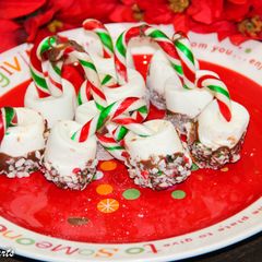A picture of Christmassy Candy Cane Marshmallow Pops.