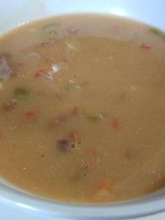 Una foto de Chícharo colado con chorizo