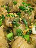 Gà kho hành tây
