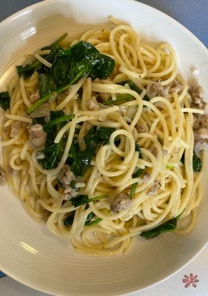 รูปของ สปาเกตตี sausage & spinach (ไส้กรอกและผักโขม)