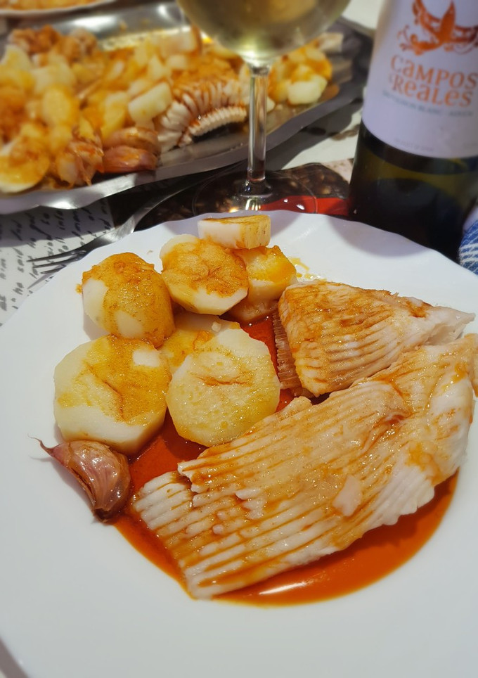 Una foto de Raya en caldeirada