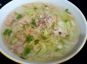 Hình của món Canh bắp cải thịt xay tép khô.