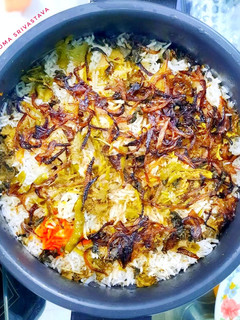 चिकन दम बिरयानी (chicken dum Biryani recipe in Hindi) रेसिपी मुख्य फोटो