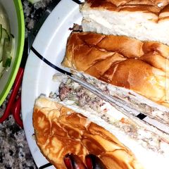 A picture of Bread sandwich.