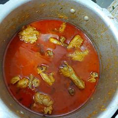 A picture of Chicken curry.