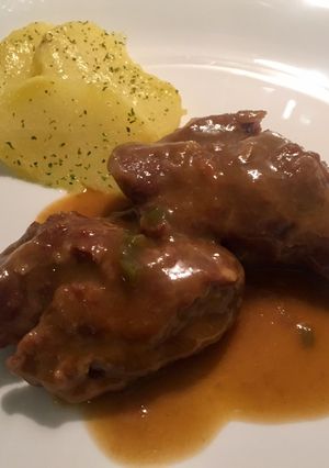 Foto principal de Carrilleras de cerdo al vino Málaga