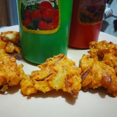 A picture of Moong dal fritters.