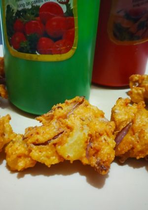 A picture of Moong dal fritters.