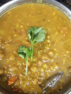 साबुत मूंग की दाल (sabut moong ki dal recipe in Hindi) रेसिपी मुख्य फोटो