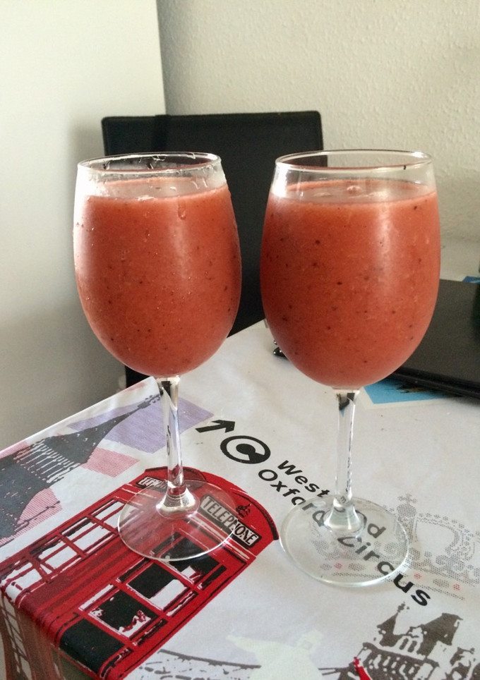 Una foto de Batido kiwi-sandía