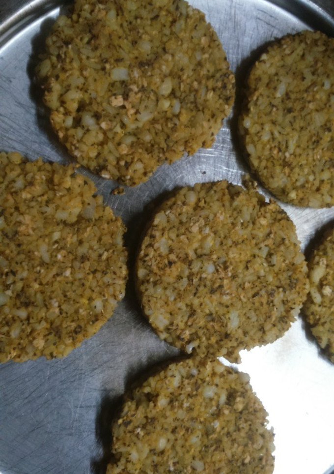 Una foto de Hamburguesas de maíz blanco y arroz sabor pollo (vegan)!
