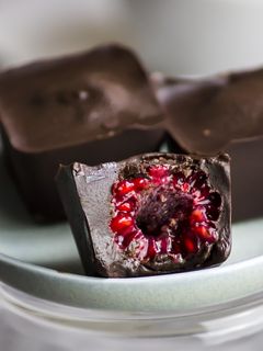 Una foto de Bomboncitos de frambuesa 🍓🍫