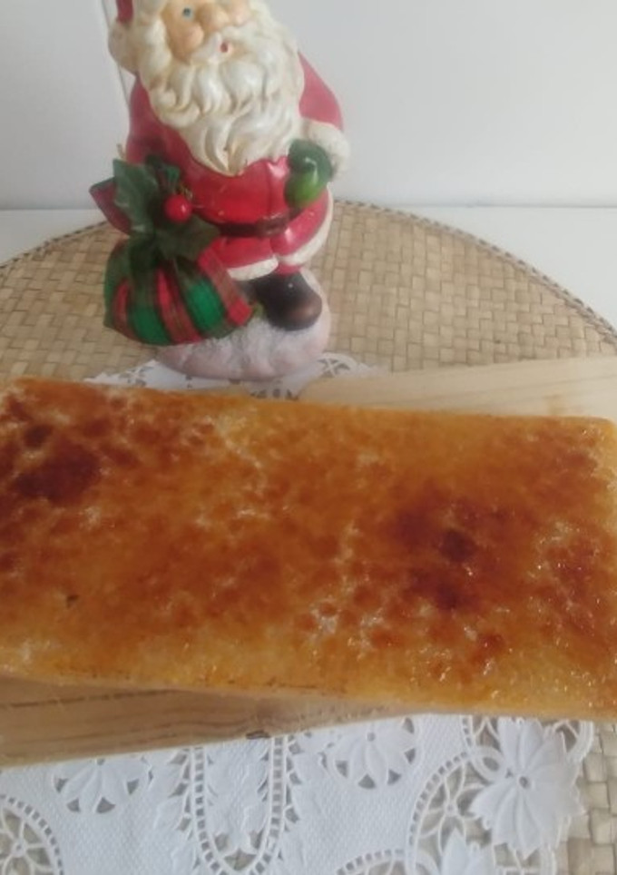Una foto de Turrón de yema tostada