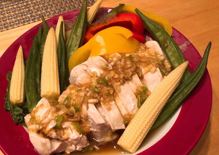 Recipe of Award-winning Steamed chicken &amp; vegetables with Asian style sauce