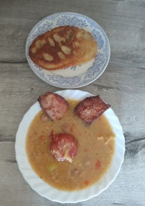 1934. Vörös lencse főzelék füstölt hússal és sült füstölt karajjal ! recept fotója