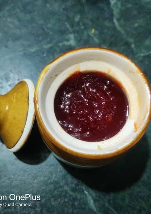 A picture of Spicy sweet red chili jam.