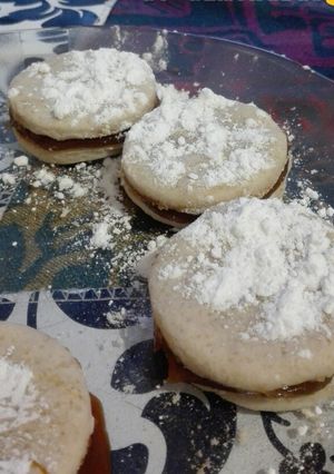 Una foto de Alfajores