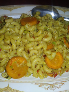 A picture of Macaroni jollof.