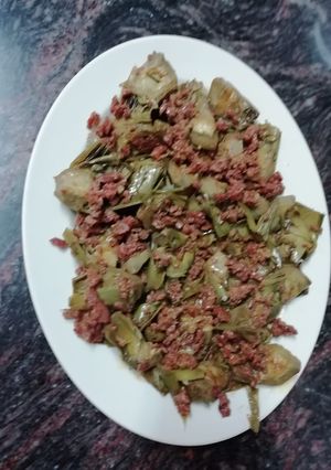 Foto principal de Alcachofas frescas con jamón