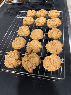 A picture of Best no flour cookies.