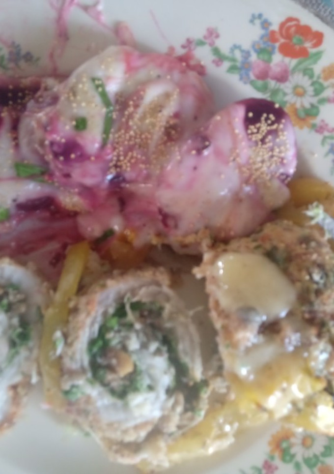 Una foto de Roller de filet de lomito de atún con gratén de remolachas, Sin tacc