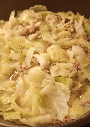 A picture of Residual Heat Soaked Cabbage and Burger.