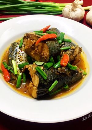 Hình của món Cá Nục Sa Ba Kho Mía.