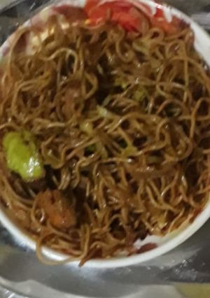वेज चाउमीन (veg chowmein recipe in Hindi) रेसिपी मुख्य फोटो