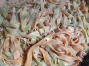 Una foto de salsa de anchoas para pescado