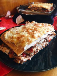 Una foto de Lasaña boloñesa con pasta fresca integral