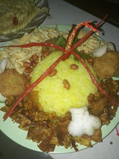 Foto resep NASI KUNING Magic com