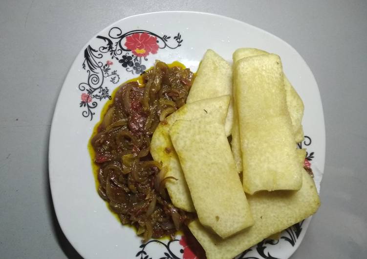 Step-by-Step Guide to Prepare Ultimate Fried yam with onion souce Cooking Basics for Newbies