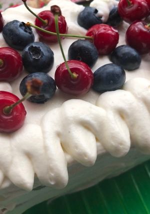 A picture of Fruit Sandwich 🍒.