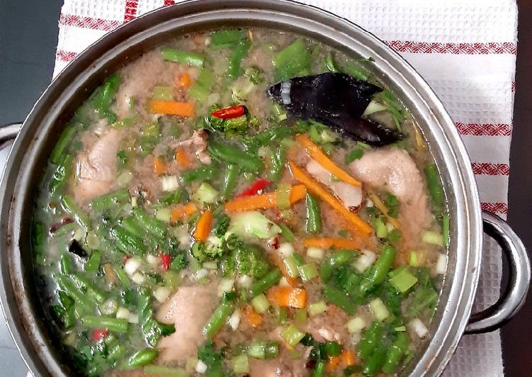 Resep Sup Ayam Rempah Dengan Sayuran Anti Gagal