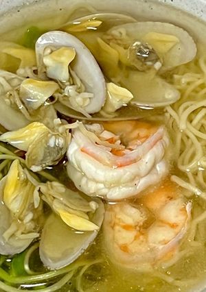 รูปของ บะหมี่น้ำกุ้งหอยลาย
