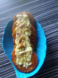 रबड़ी मालपुआ (Rabri malpua recipe in hindi) रेसिपी मुख्य फोटो