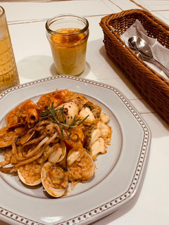 「職人日嚐」西班牙海鮮燉飯/布丁燒 的食譜成品照片